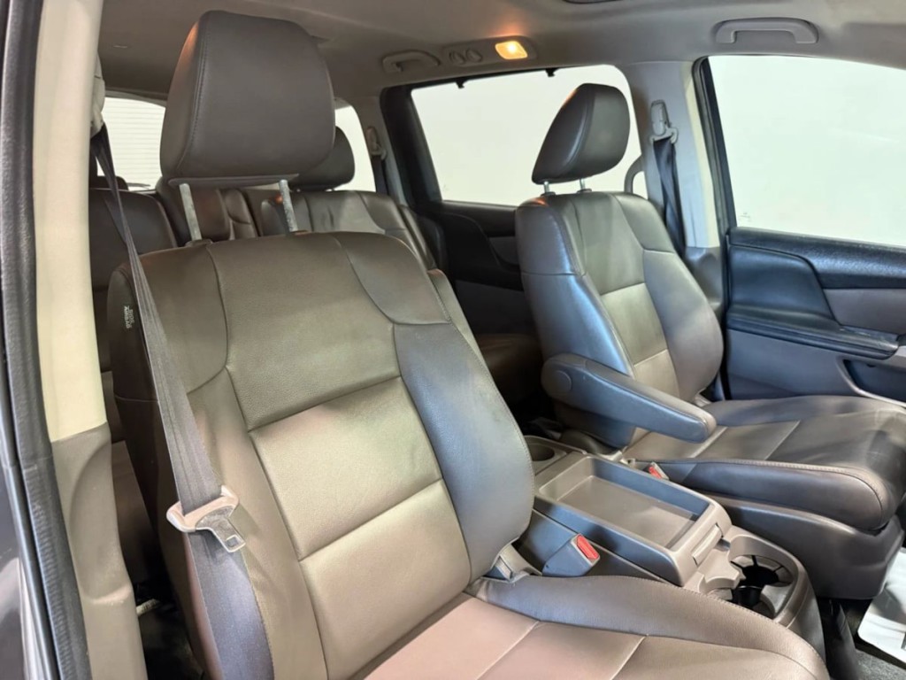 2014 Honda Odyssey Image 28