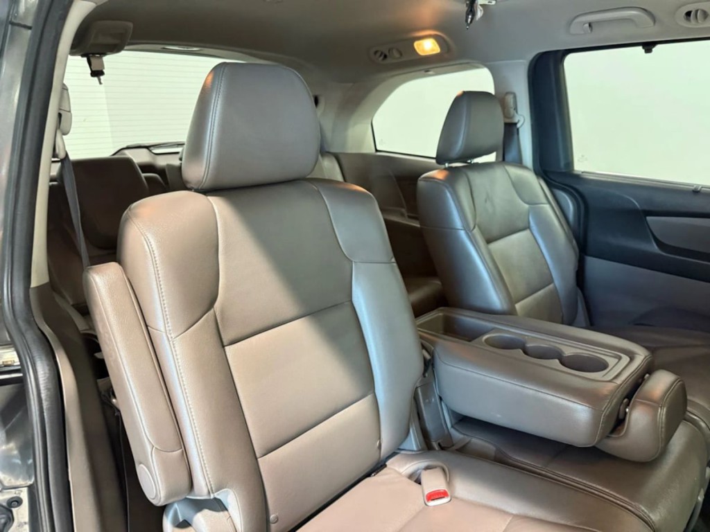 2014 Honda Odyssey Image 31