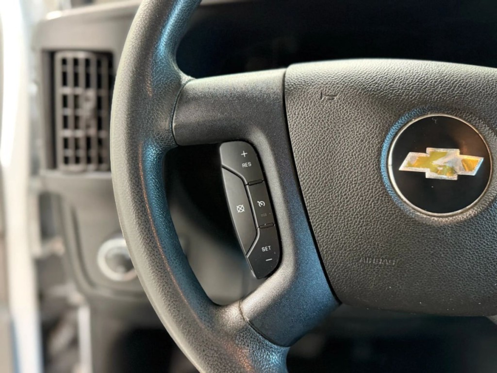 2019 Chevrolet Express Image 17