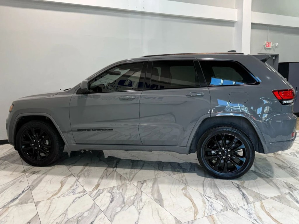 2020 Jeep Grand Cherokee Image 9