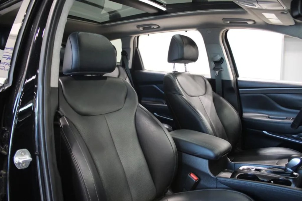 2020 Hyundai Santa Fe Image 25