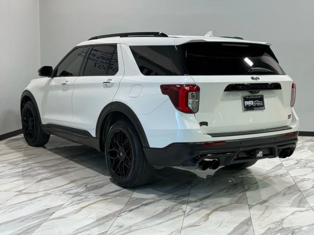 2020 Ford Explorer Image 8
