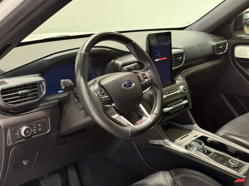 2020 Ford Explorer Image 14