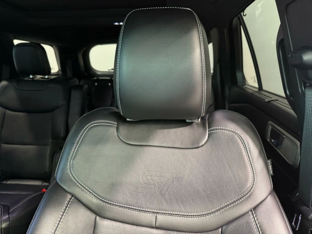 2020 Ford Explorer Image 26