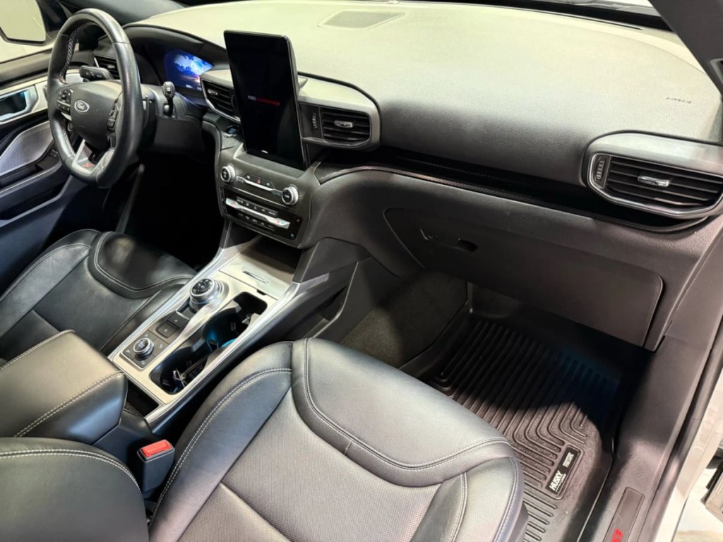2020 Ford Explorer Image 30