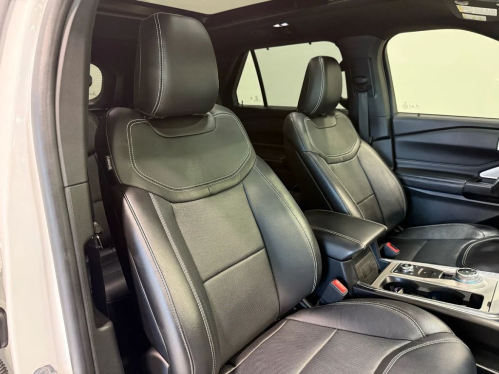 2020 Ford Explorer Image 31