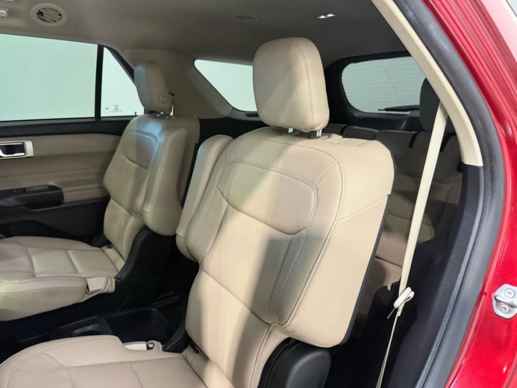 2020 Ford Explorer Image 21