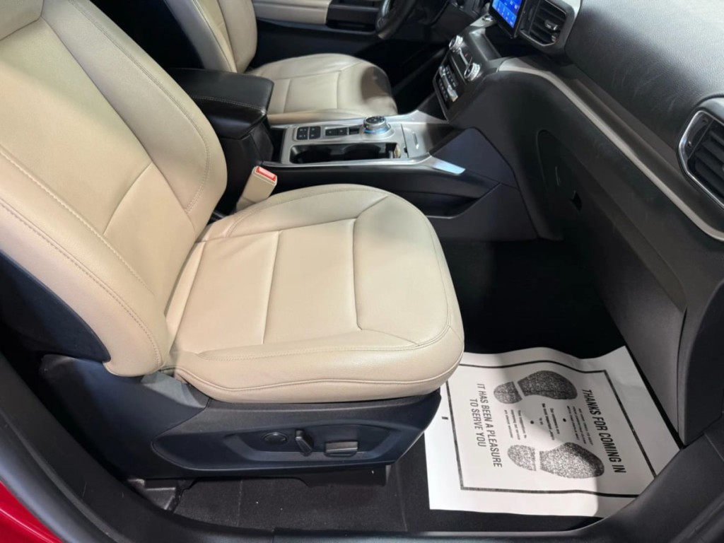 2020 Ford Explorer Image 26