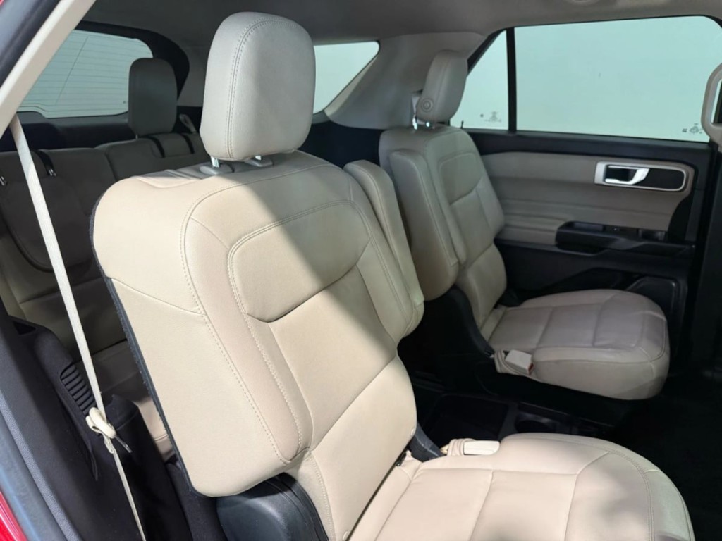 2020 Ford Explorer Image 27