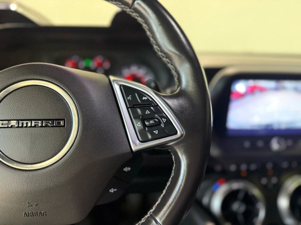 2021 Chevrolet Camaro Image 17