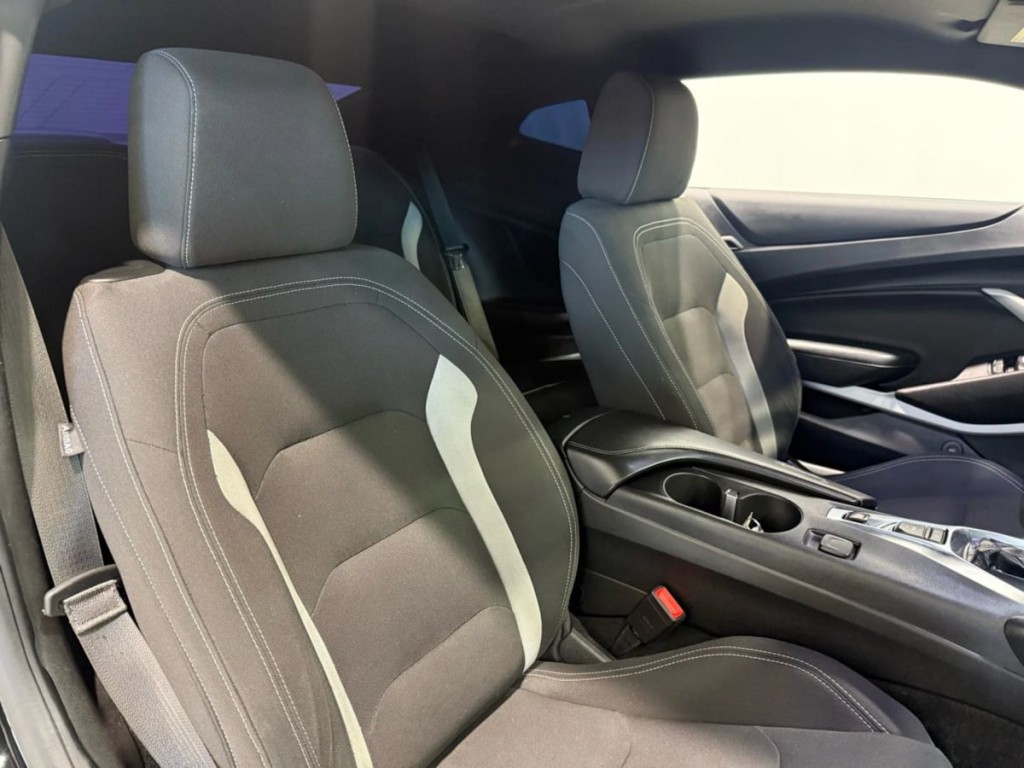 2021 Chevrolet Camaro Image 23