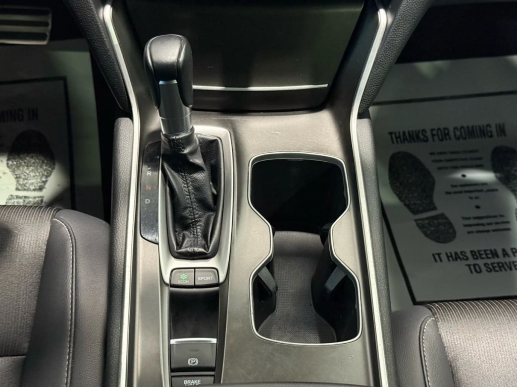 2019 Honda Accord Image 19