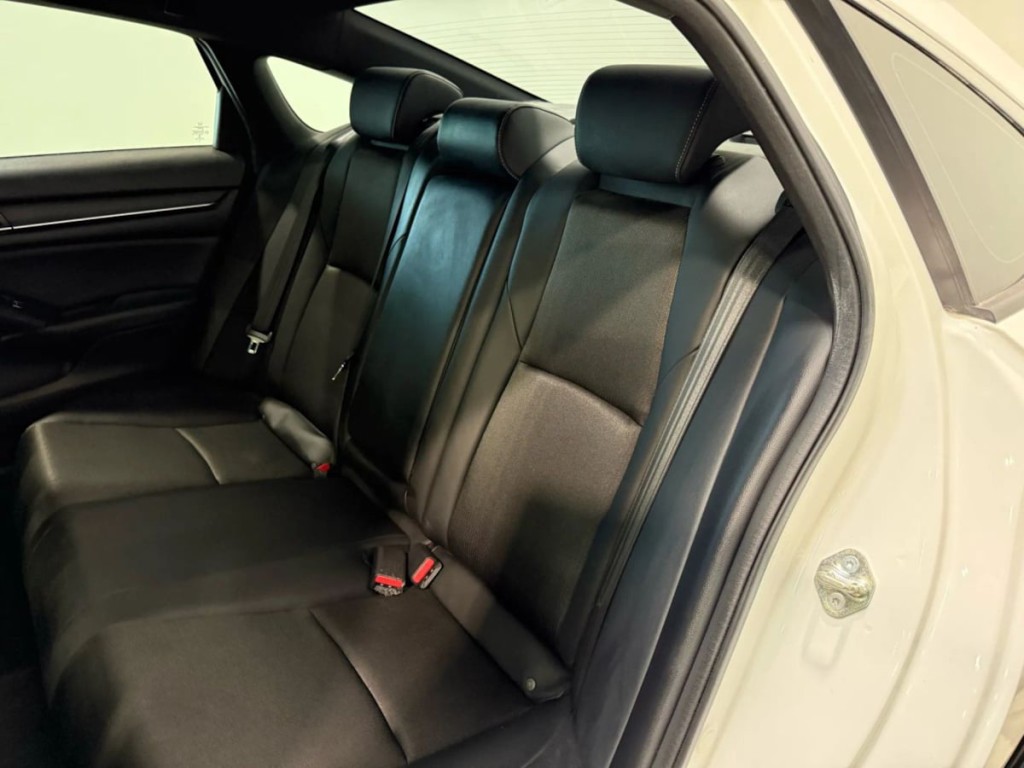 2019 Honda Accord Image 23