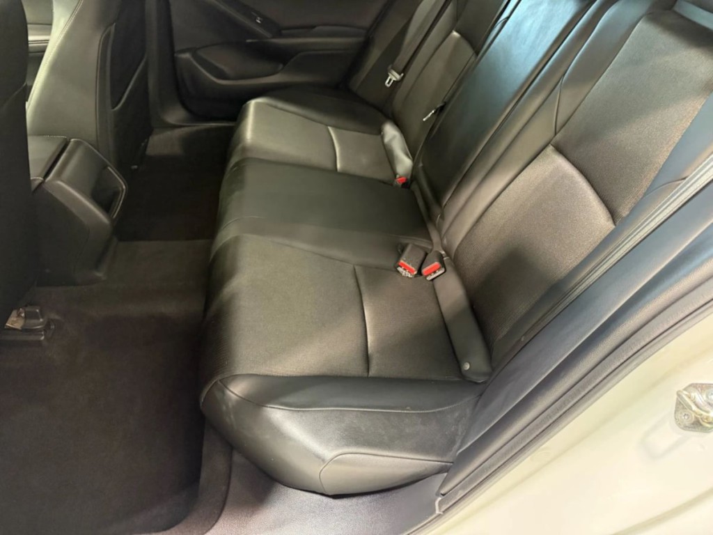 2019 Honda Accord Image 24