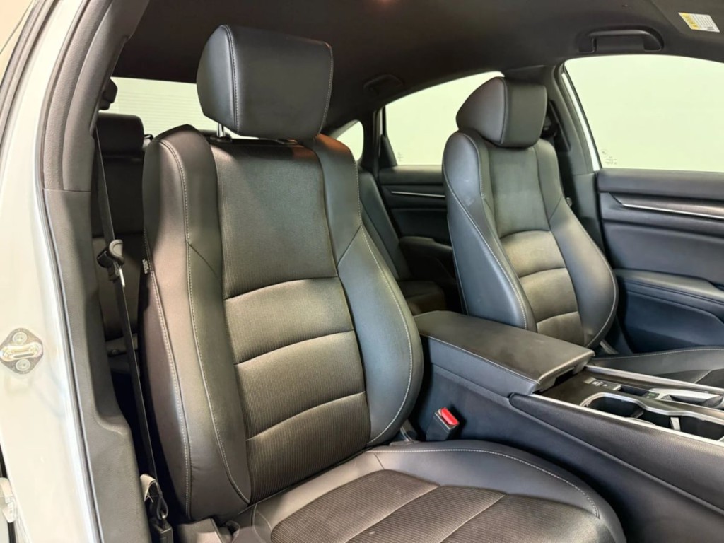 2019 Honda Accord Image 26