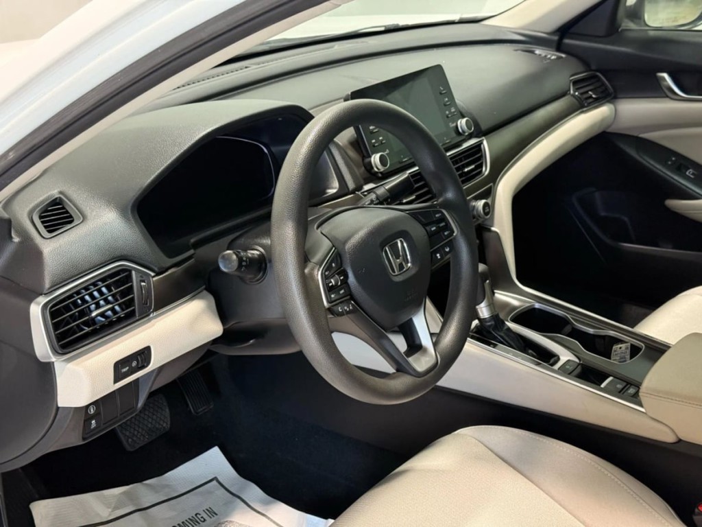 2020 Honda Accord Image 12