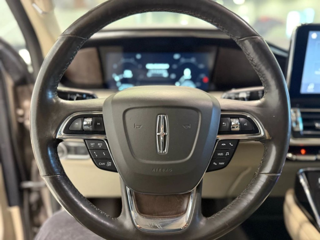 2019 Lincoln Navigator Image 13