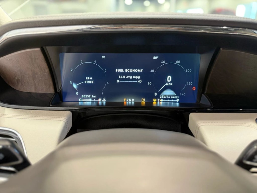 2019 Lincoln Navigator Image 16