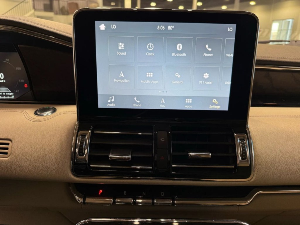 2019 Lincoln Navigator Image 18