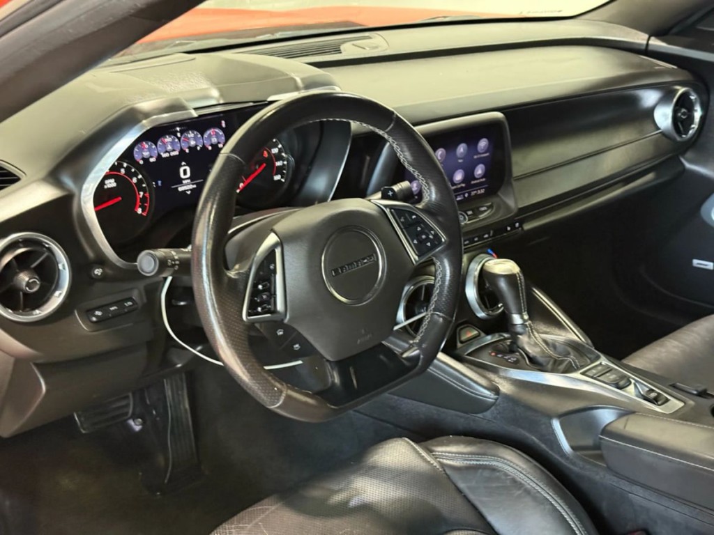 2019 Chevrolet Camaro Image 13