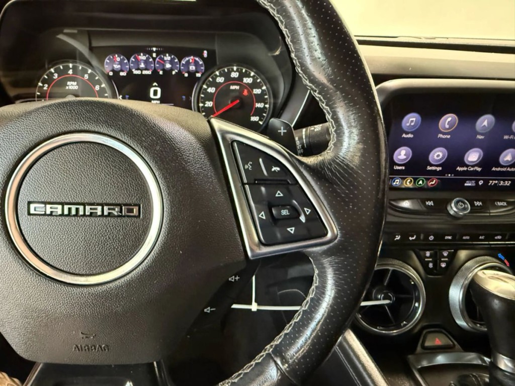 2019 Chevrolet Camaro Image 16