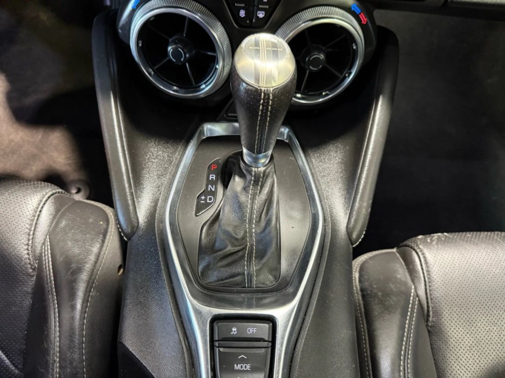 2019 Chevrolet Camaro Image 21