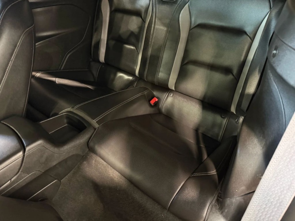 2019 Chevrolet Camaro Image 24
