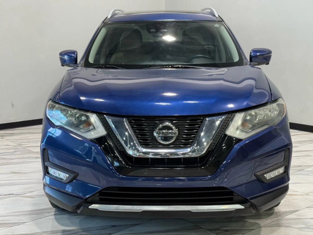 2020 Nissan Rogue Image 3