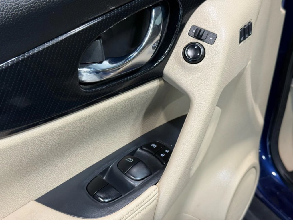 2020 Nissan Rogue Image 13