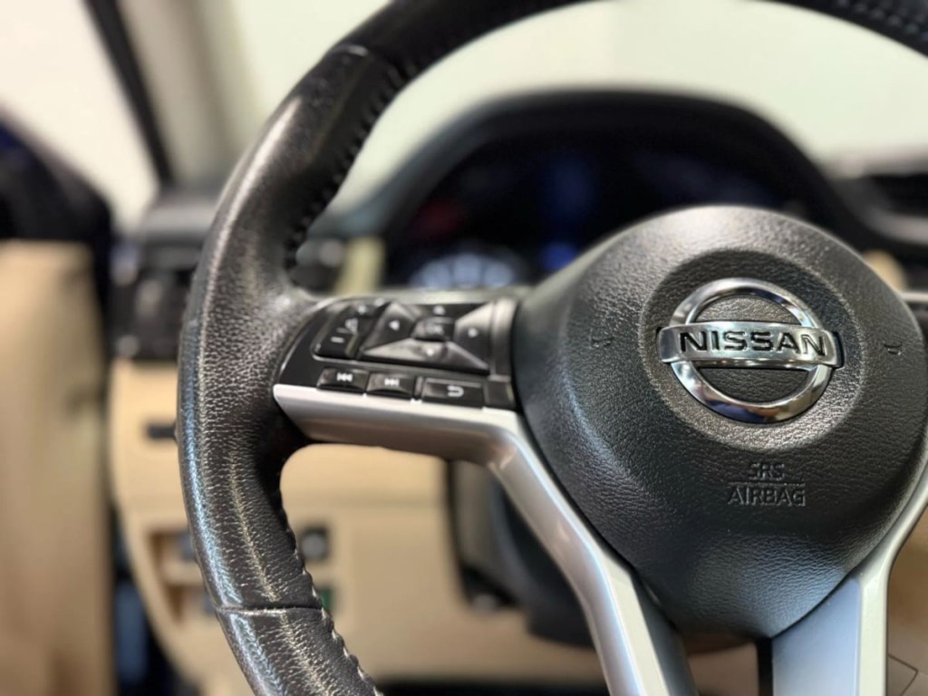 2020 Nissan Rogue Image 17