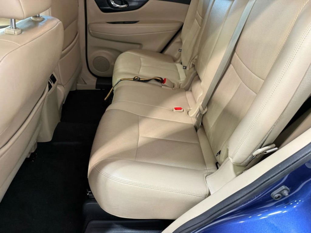 2020 Nissan Rogue Image 27