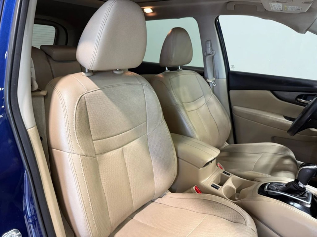 2020 Nissan Rogue Image 29