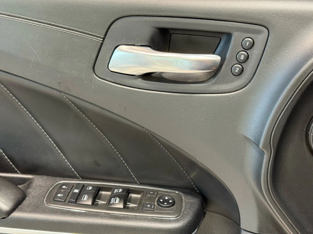 2021 Dodge Charger Image 13