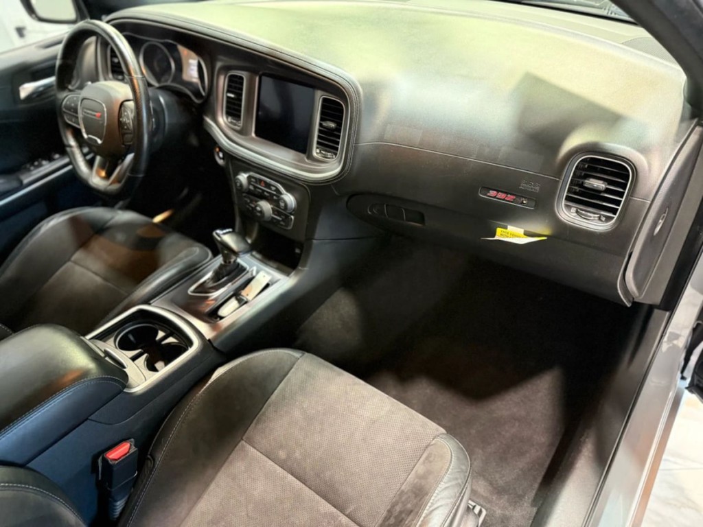 2021 Dodge Charger Image 28