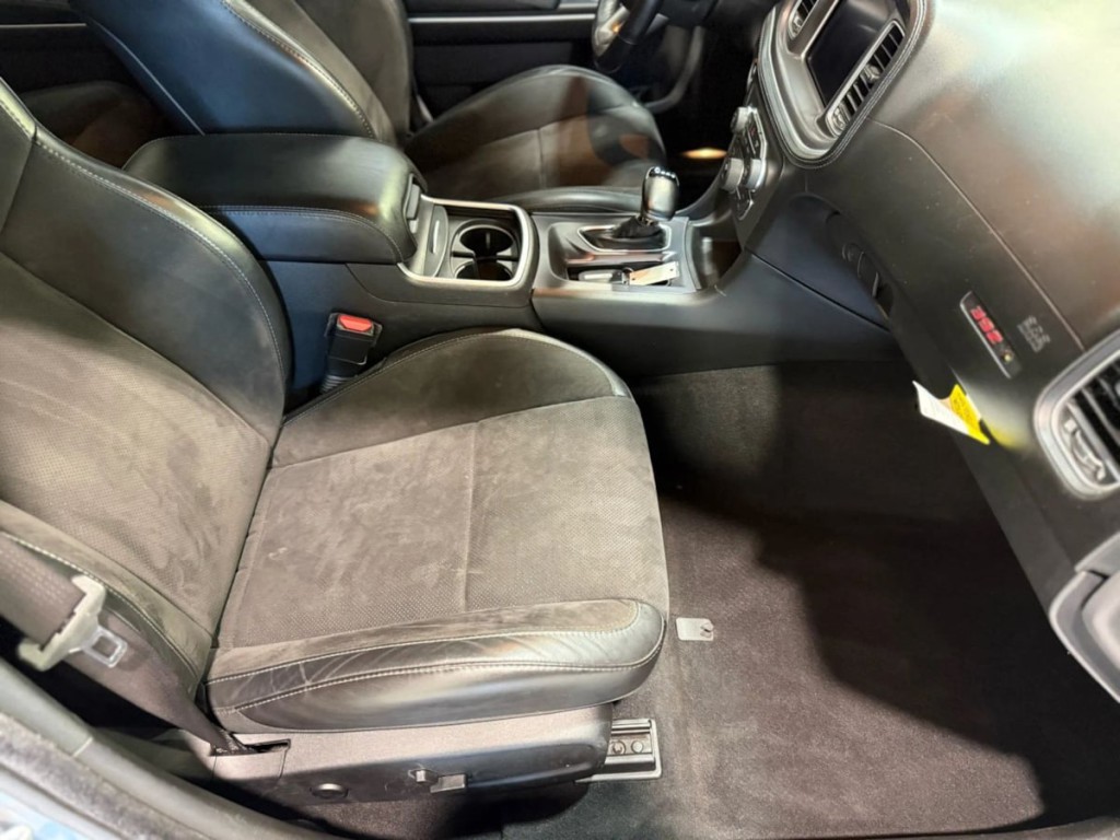 2021 Dodge Charger Image 30