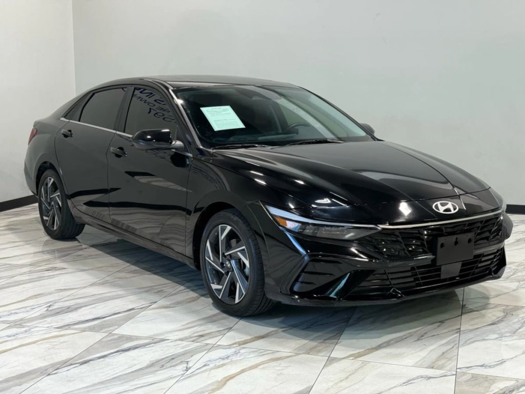 2024 Hyundai Elantra Image 4