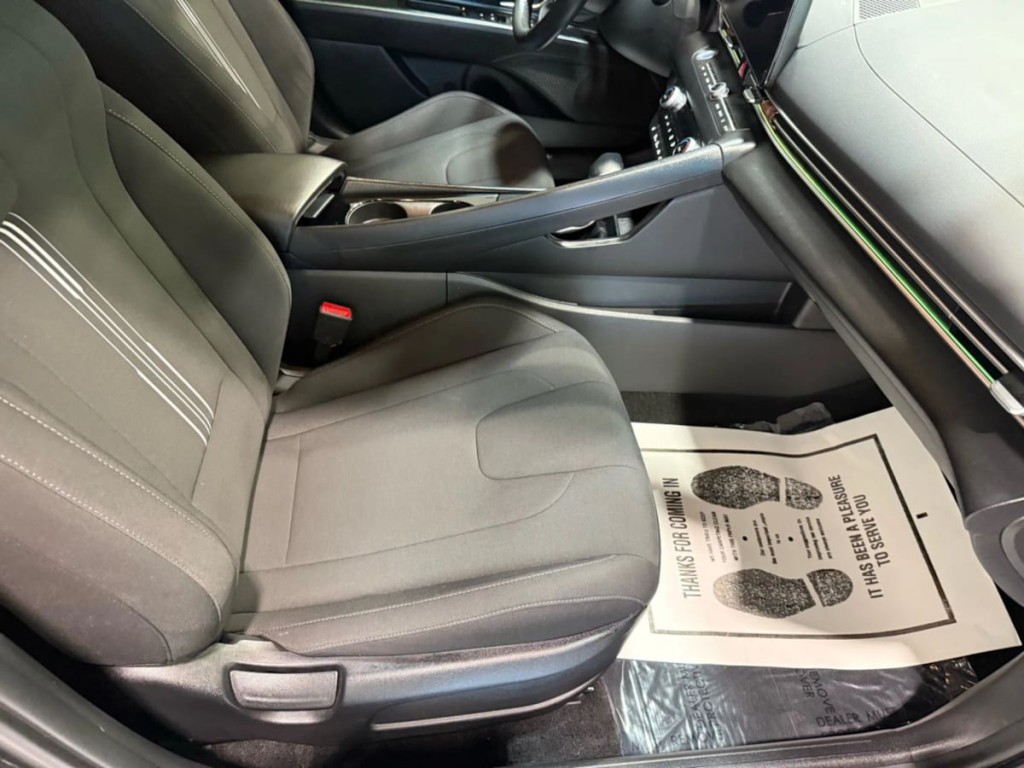 2024 Hyundai Elantra Image 28