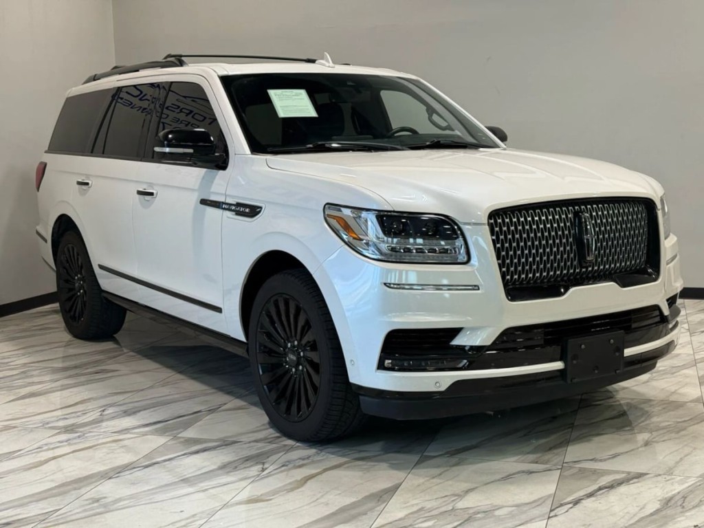 2019 Lincoln Navigator Image 4