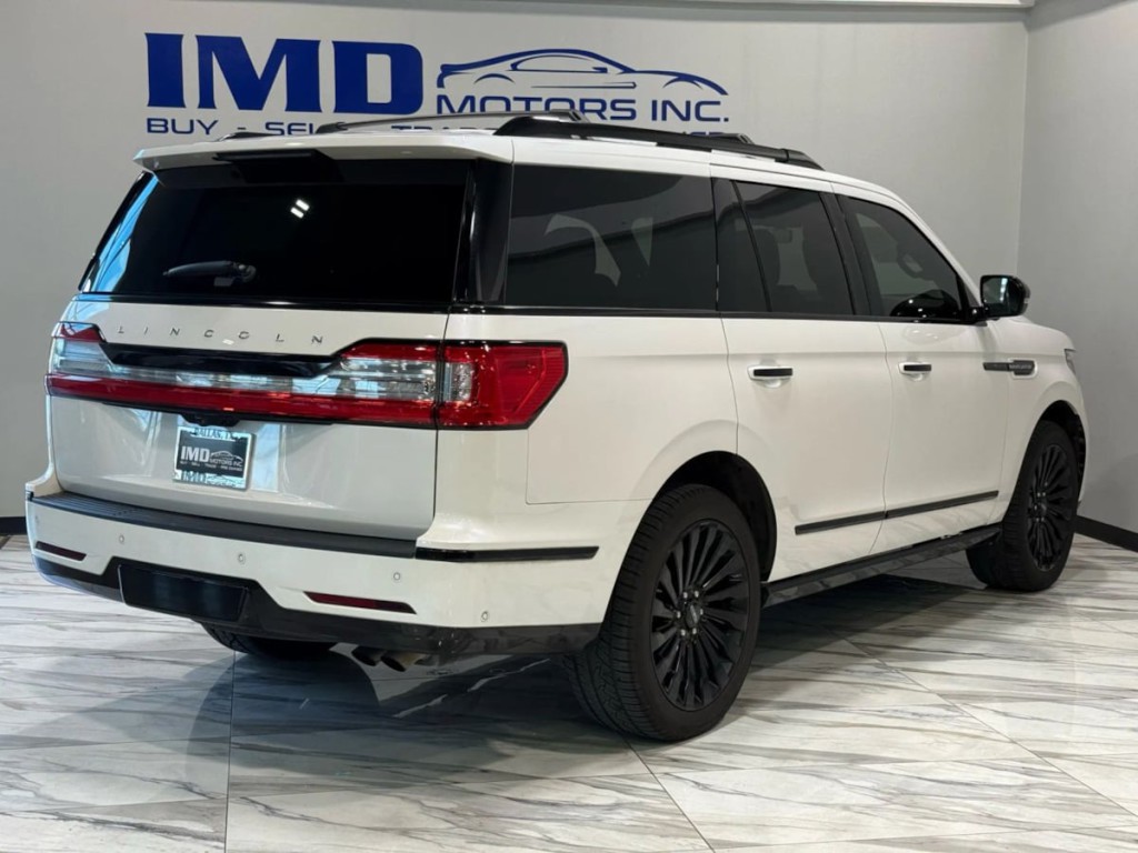 2019 Lincoln Navigator Image 8
