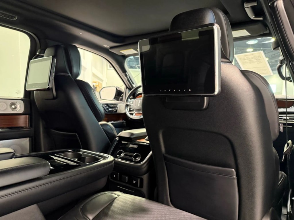2019 Lincoln Navigator Image 23