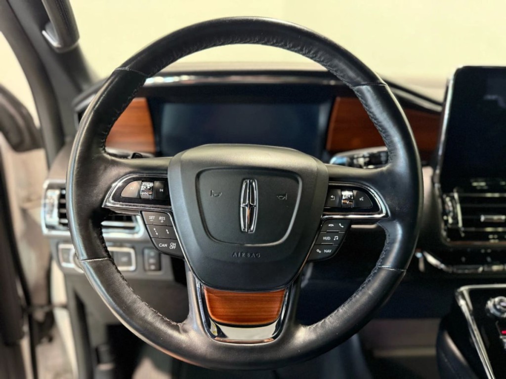 2019 Lincoln Navigator Image 28