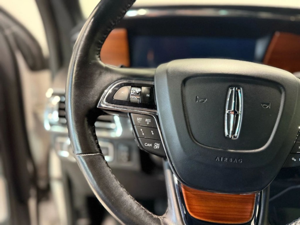 2019 Lincoln Navigator Image 29