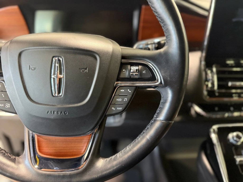2019 Lincoln Navigator Image 30