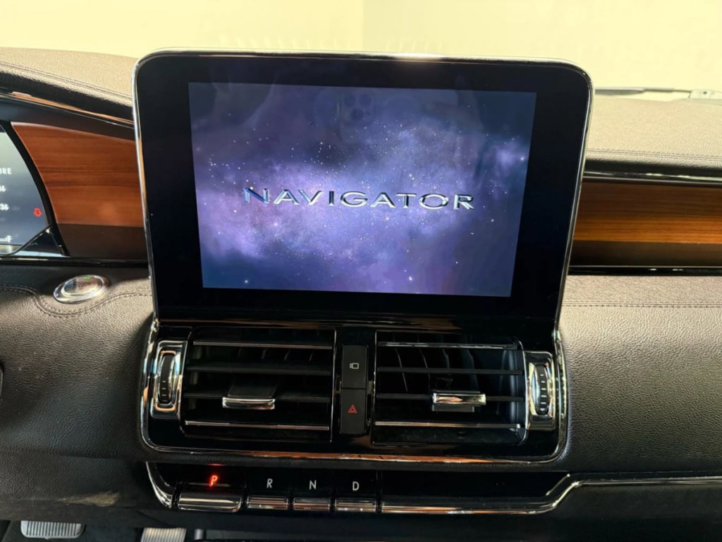 2019 Lincoln Navigator Image 31
