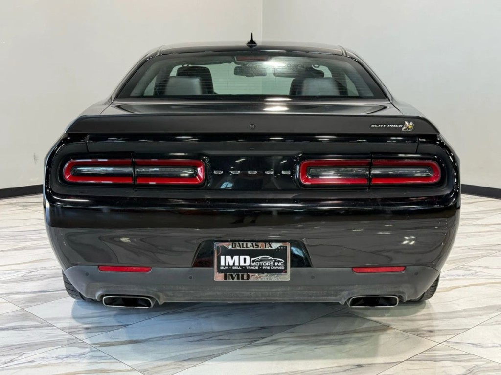2023 Dodge Challenger Image 7
