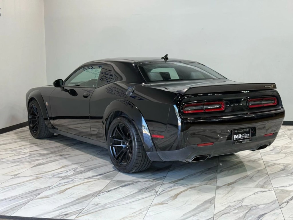 2023 Dodge Challenger Image 9