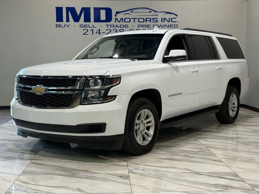 2018 Chevrolet Suburban Image 2