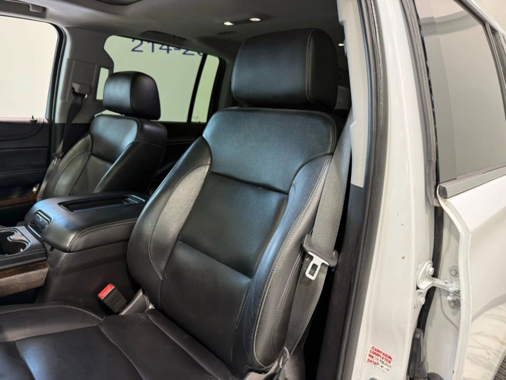 2018 Chevrolet Suburban Image 21