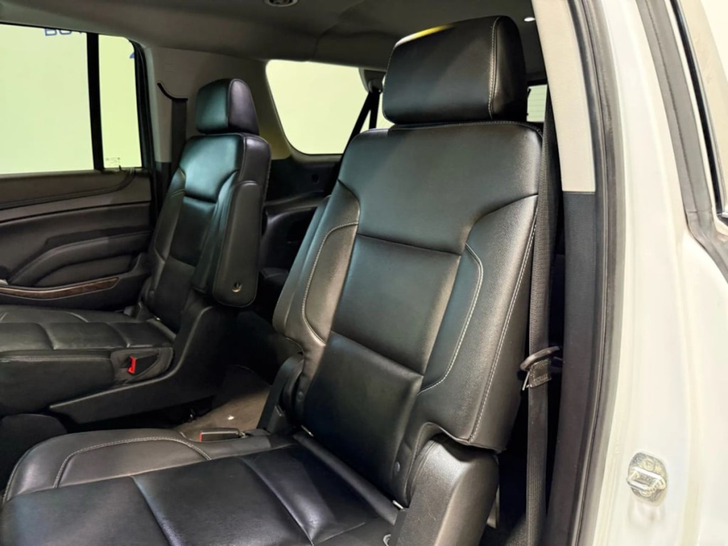 2018 Chevrolet Suburban Image 23