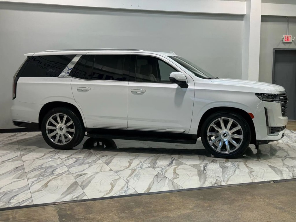 2021 Cadillac Escalade Image 5